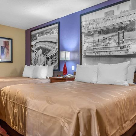 Quality Inn Columbus-East Exteriör bild
