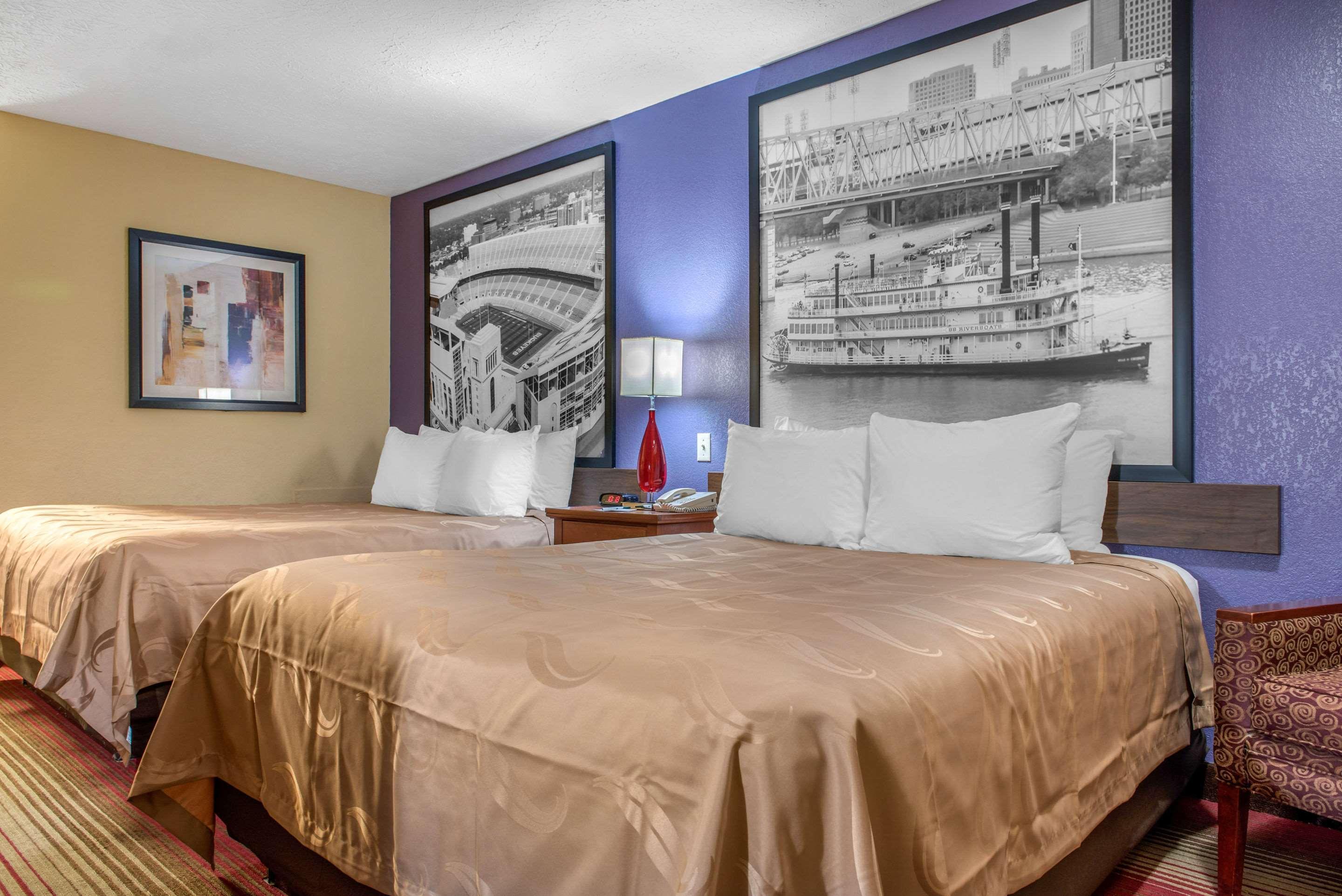 Quality Inn Columbus-East Exteriör bild