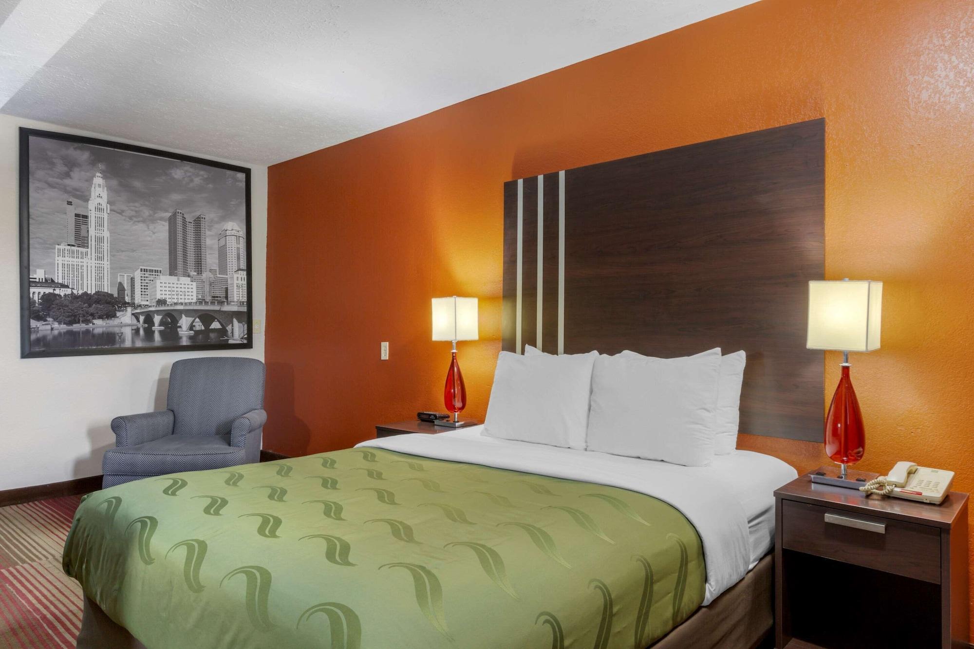 Quality Inn Columbus-East Exteriör bild