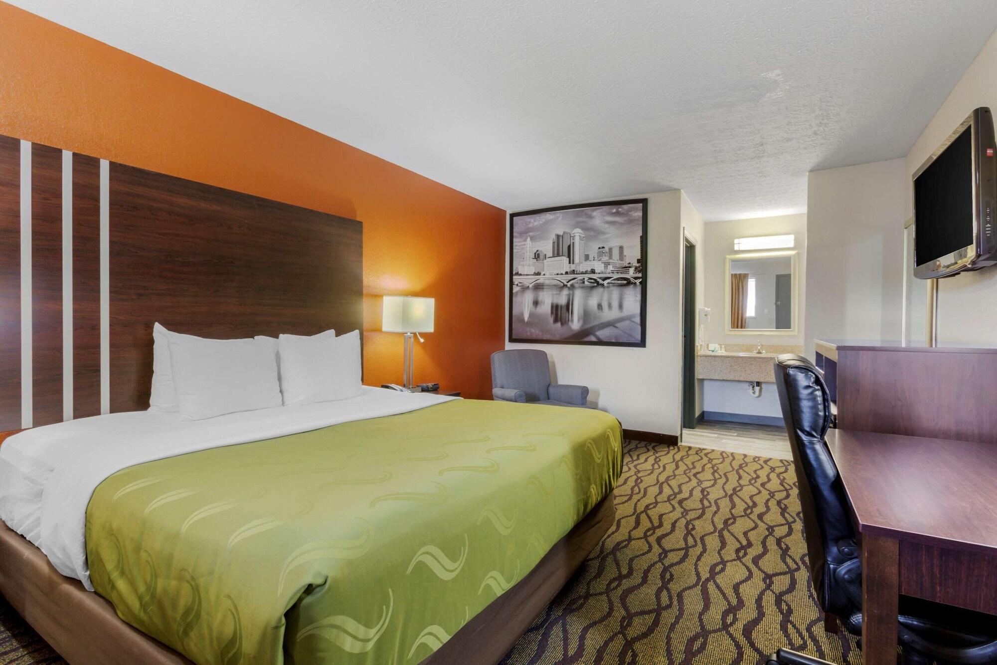 Quality Inn Columbus-East Exteriör bild