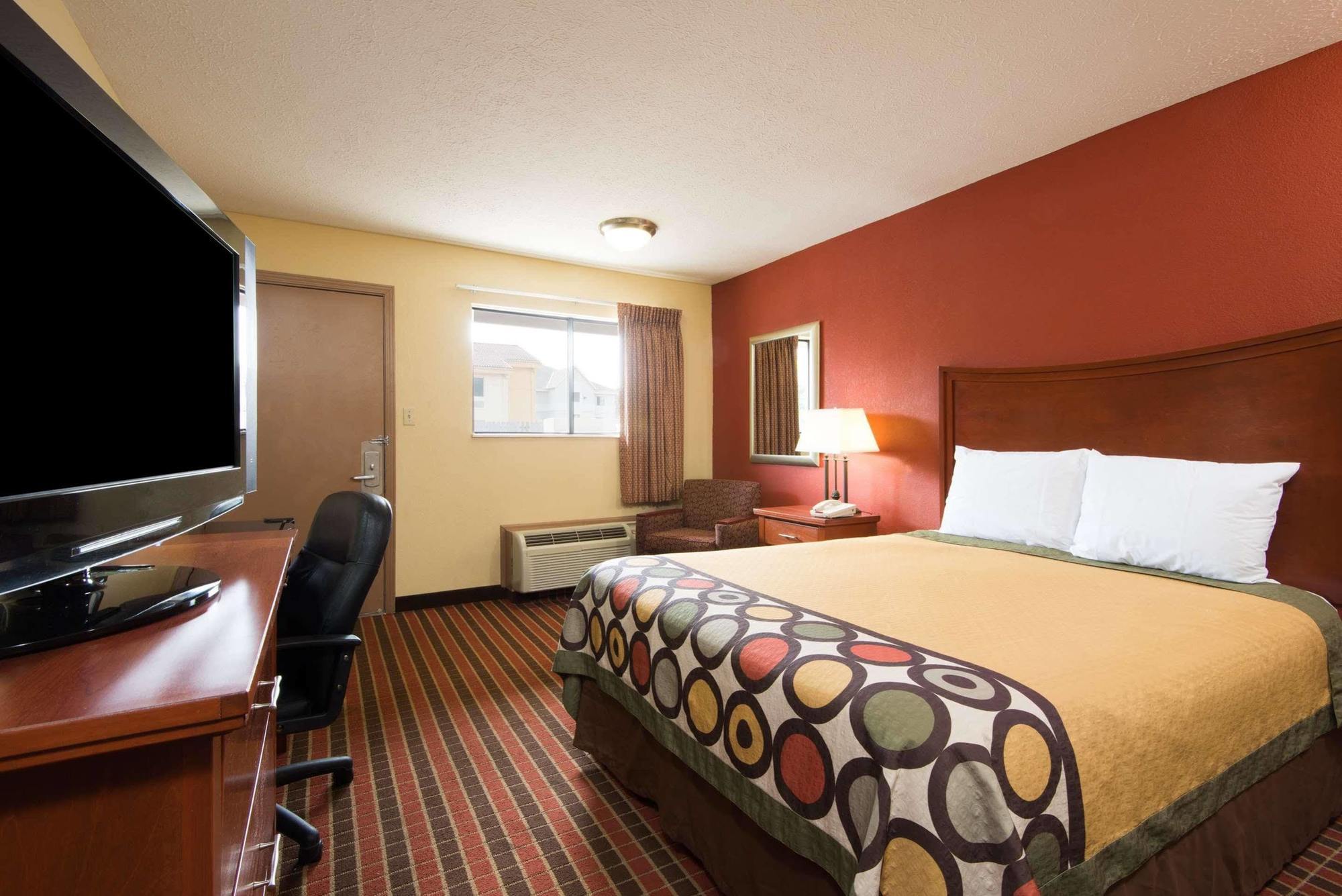 Quality Inn Columbus-East Exteriör bild