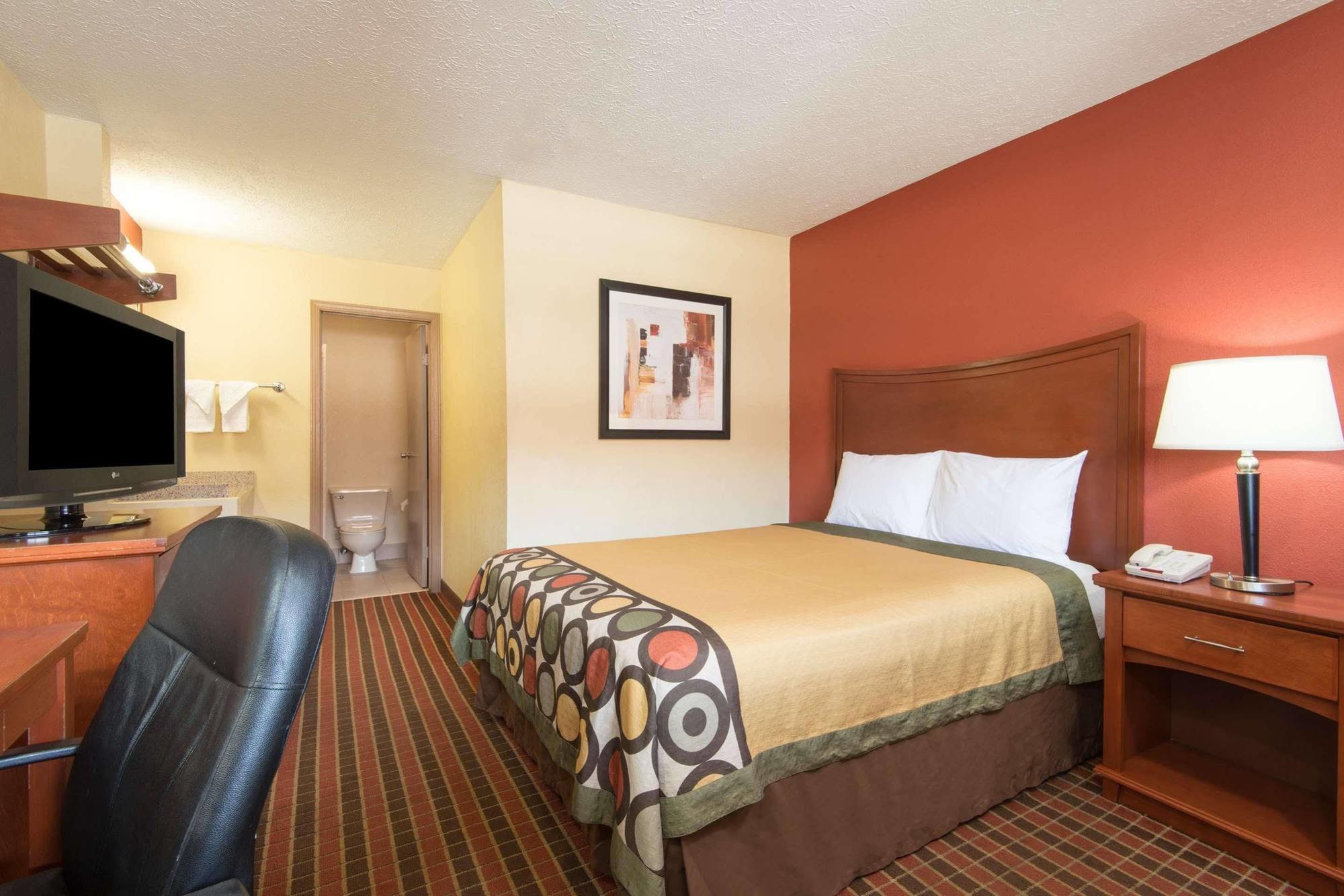 Quality Inn Columbus-East Exteriör bild